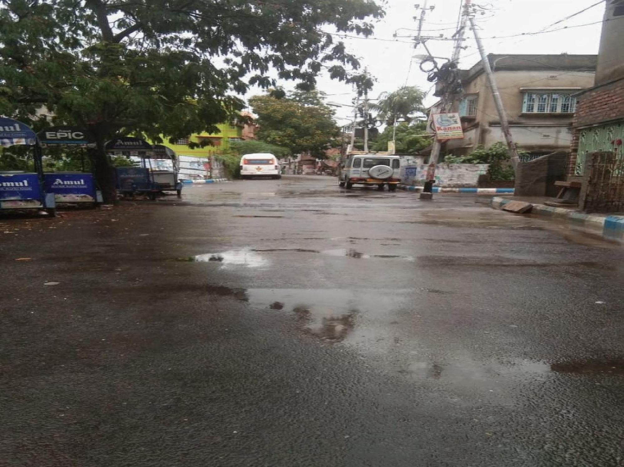 โอโย 72817 พาเลซ อินน์ Jadabpur ภายนอก รูปภาพ